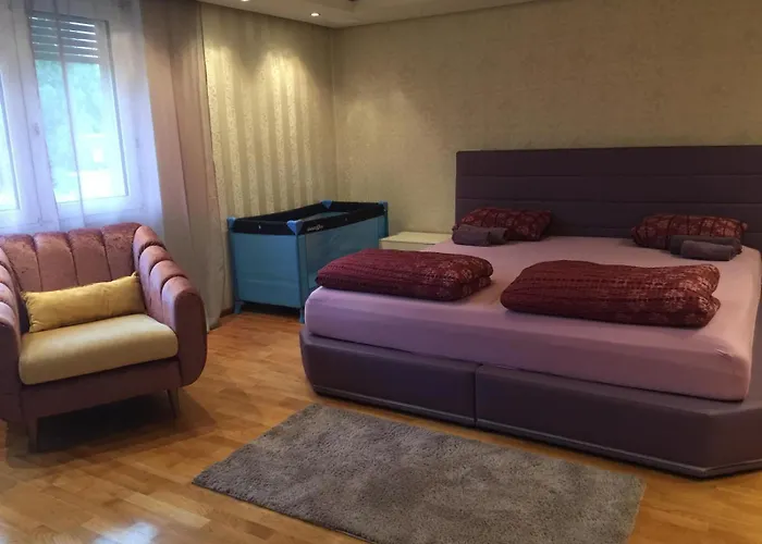 Luxury House With Big Garden And Mountain View 別荘