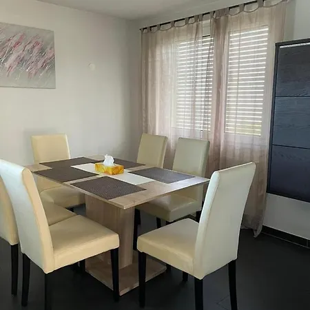 Luxury House With Big Garden And Mountain View Dom wakacyjny